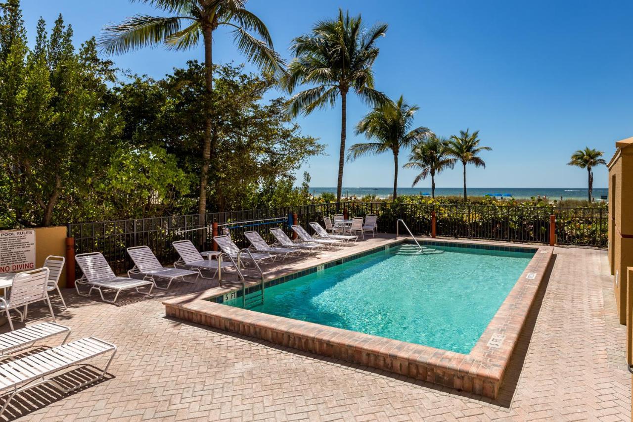 Estero Island Beach Villas 204 Fort Myers Beach Exterior photo