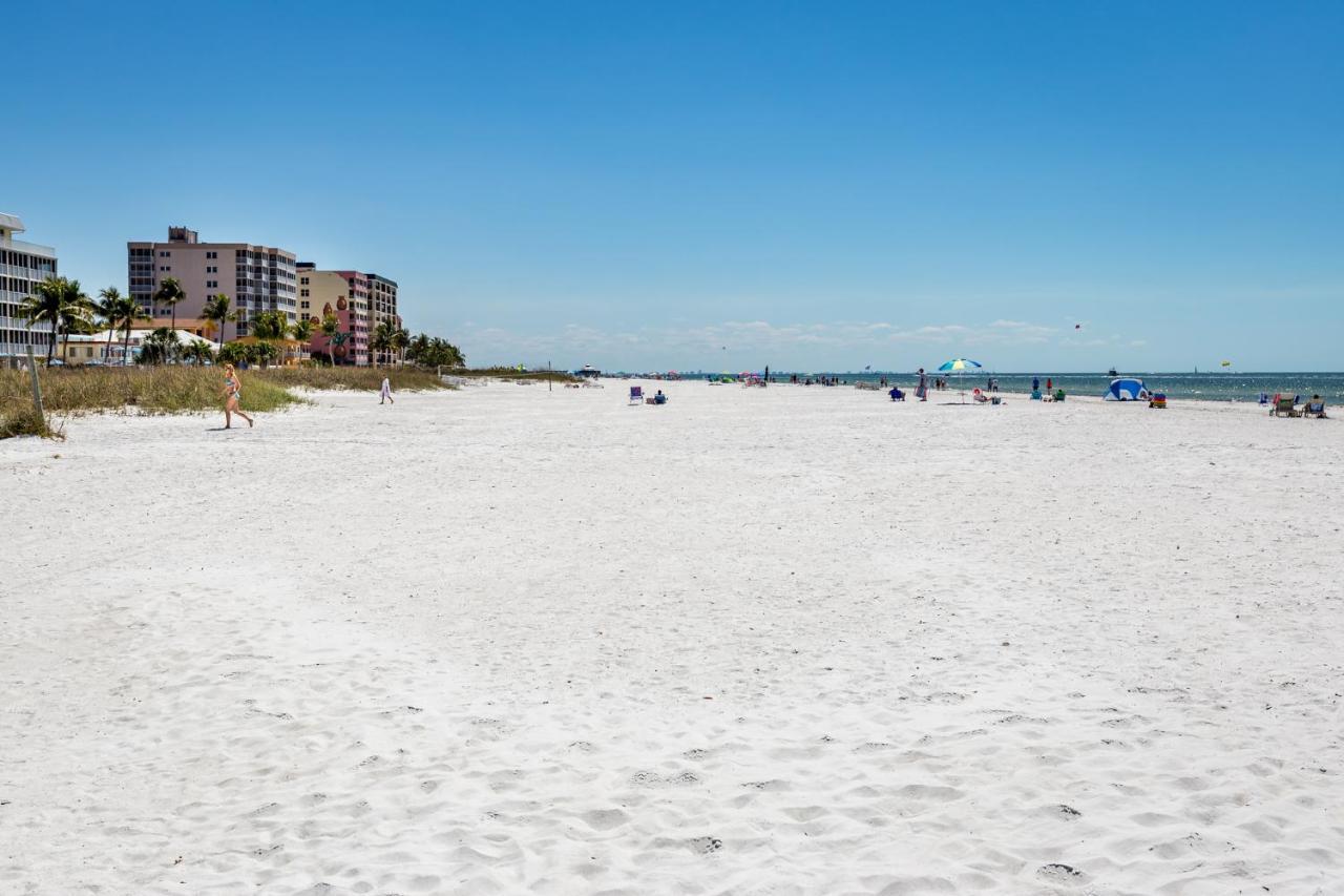 Estero Island Beach Villas 204 Fort Myers Beach Exterior photo